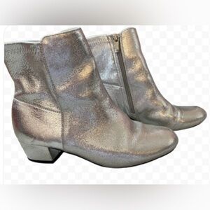 MIA Girls Dallia Silver Ankle Go Go '60's Style Side Zipper Boots Size 4M